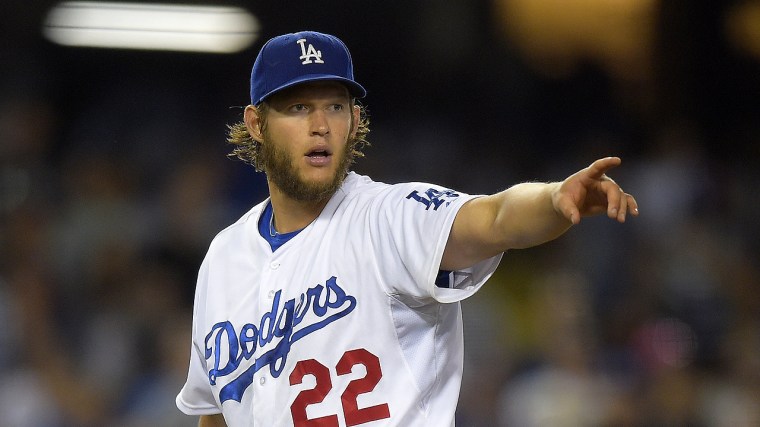 Clayton_Kershaw_vqvs264k_m6waronx