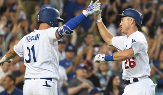 Joc-Pederson-Chase-Utley-1